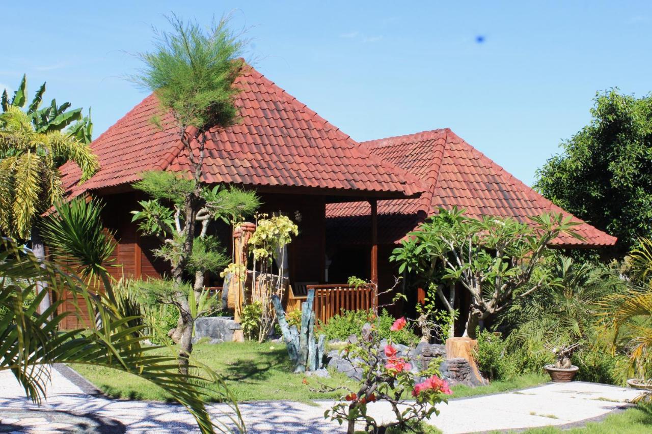 Bamboo Bungalow Jungle View Batununggul Buitenkant foto